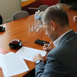 2023-12-01 podpisanie umowy projekt budynku PPP w Chełmży oddział Wielka Nieszawka (26)