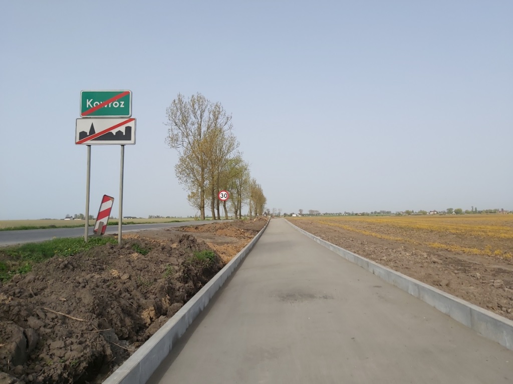 Powstaje droga rowerowa na odcinku Brąchnowo – Kowróz