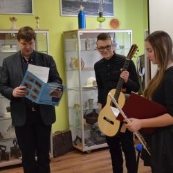 Uroczyste podsumowanie konkursu w bibliotece w Chełmży