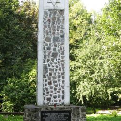 Pomnik ku czci pomordowanych Żydówek