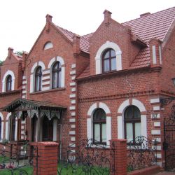 Mała Nieszawka - dom pomennonicki