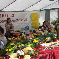 kompozycje florystyczne - efekty pracy uczniów