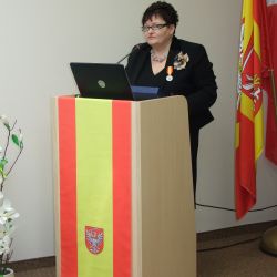 2016-05-24 XVIII Uroczysta Sesja Rady Powiatu_medale (24)