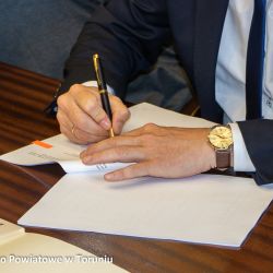 2018-05-24 Podpisanie umowy w Urzedzie Miasta Torunia (30)
