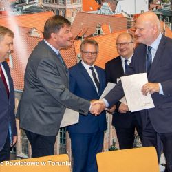 2018-05-24 Podpisanie umowy w Urzedzie Miasta Torunia (35)