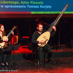 2018-10-16 Koncert 20 lat Powiatu Toruńskiego (26)