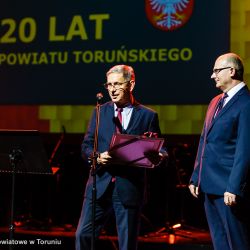 2018-10-16 Koncert 20 lat Powiatu Toruńskiego (111)