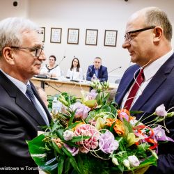 Gratulacje dla nowego Starosty Marka Olszewskiego od ustępującego Starosty Mirosława Graczyka