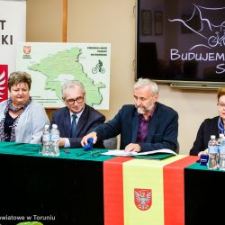 2019-04-30 Podpisanie umów z wykonawcami na budowę dróg rowerowych (3)