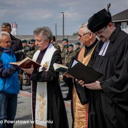 Uroczystość odsłonięcia obelisku upamiętniającego ofiary obozu na Glinkach