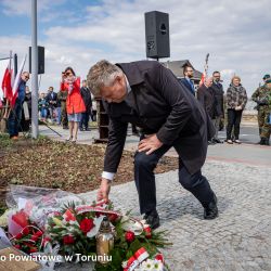 Uroczystość odsłonięcia obelisku upamiętniającego ofiary obozu na Glinkach