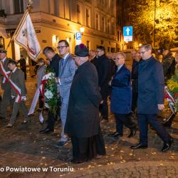 2019-10-20 35.rocznica śmierci ks.Popiełuszki_przejście pod pomnik (25)