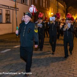2019-10-20 35.rocznica śmierci ks.Popiełuszki_przejście pod pomnik (26)