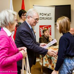 XI Gala Powiatowego Konkursu Plastycznego Mieszkam w...