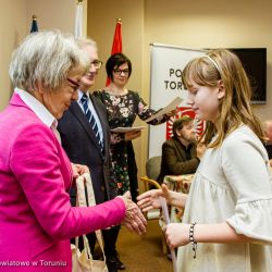 XI Gala Powiatowego Konkursu Plastycznego Mieszkam w...