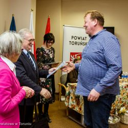 XI Gala Powiatowego Konkursu Plastycznego Mieszkam w...