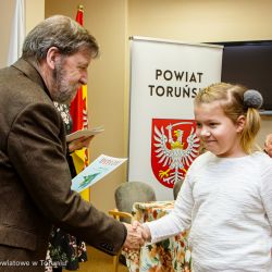 XI Gala Powiatowego Konkursu Plastycznego Mieszkam w...