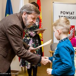 XI Gala Powiatowego Konkursu Plastycznego Mieszkam w...