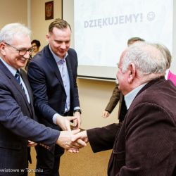 XI Gala Powiatowego Konkursu Plastycznego Mieszkam w...