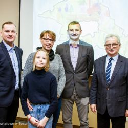 XI Gala Powiatowego Konkursu Plastycznego Mieszkam w...