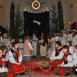 Fot. 2.„Jasełka” – premiera 06.01.2016r. kościół NSPJ w Osieku nW, fot. Jacek Melerski