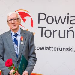2021-05-27 Wręczenie odznak honorowych za zasługi dla powiatua toruńskiego Franciszek Kuczka (38)