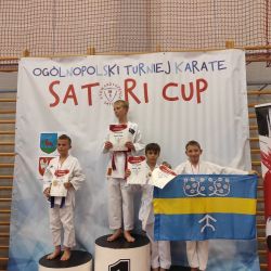 Zawodnicy AKT Budo z Obrowa z medalami (9)