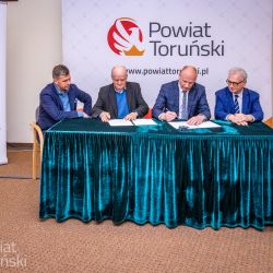 2022-04-13 podpisanie umowy na drogę Młyniec I - Jedwabno (1)
