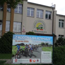 Z rodziną na rowerze (1)