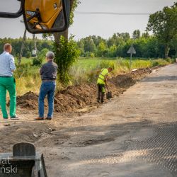 2022-07-22 wizytacja remontu na drodze Jedwabno-Młyniec I (33)