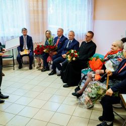 2022-09-27-100urodziny-pani-marianny (30)