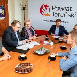 2022-10-11 Podpisanie umowy na remont w DPS Pigża i Wielka Nieszawka (6)