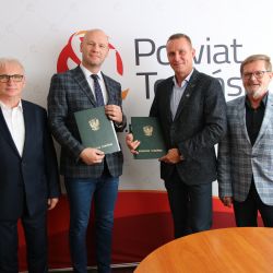 2023-09-05 Podpisanie umowy na drogę powiatową Dąbrowa Chełmińska - Cichoradz (10)