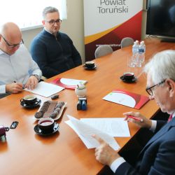 2023-12-01 podpisanie umowy projekt budynku PPP w Chełmży oddział Wielka Nieszawka (23)