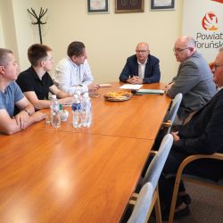 2024-08-19 Podpisanie umowy na remont DPS Dobrzejewice (9)