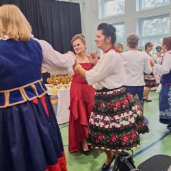 Przegląd (12)