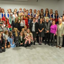 2024-11-11 Widowisko patriotyczne Osieckiej Grupy Teatralnej_ŚDS w Osieku nad Wisłą (43)