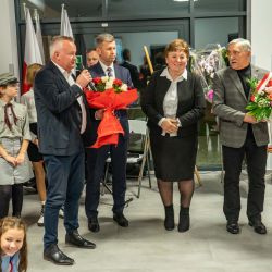 2024-11-11 Widowisko patriotyczne Osieckiej Grupy Teatralnej_ŚDS w Osieku nad Wisłą (34)