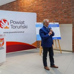 Przemówienie Przewodniczącego Rady Powiatu Toruńskiego Andrzeja Siemianowskiego podczas spotkania inaugurującego realizację...