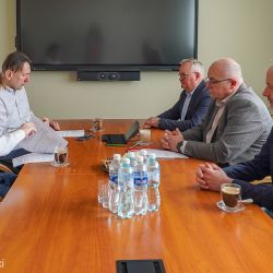 2025-04-30 Podpisanie umowy na remont ZS im. UE w Chełmży (1)