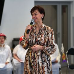 zdjęcie przedstawia laureatkę konkursu "Społecznik Roku Powiatu Toruńskiego 2025"