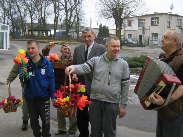 Wielkanocne zdobienie jaj w DPS
