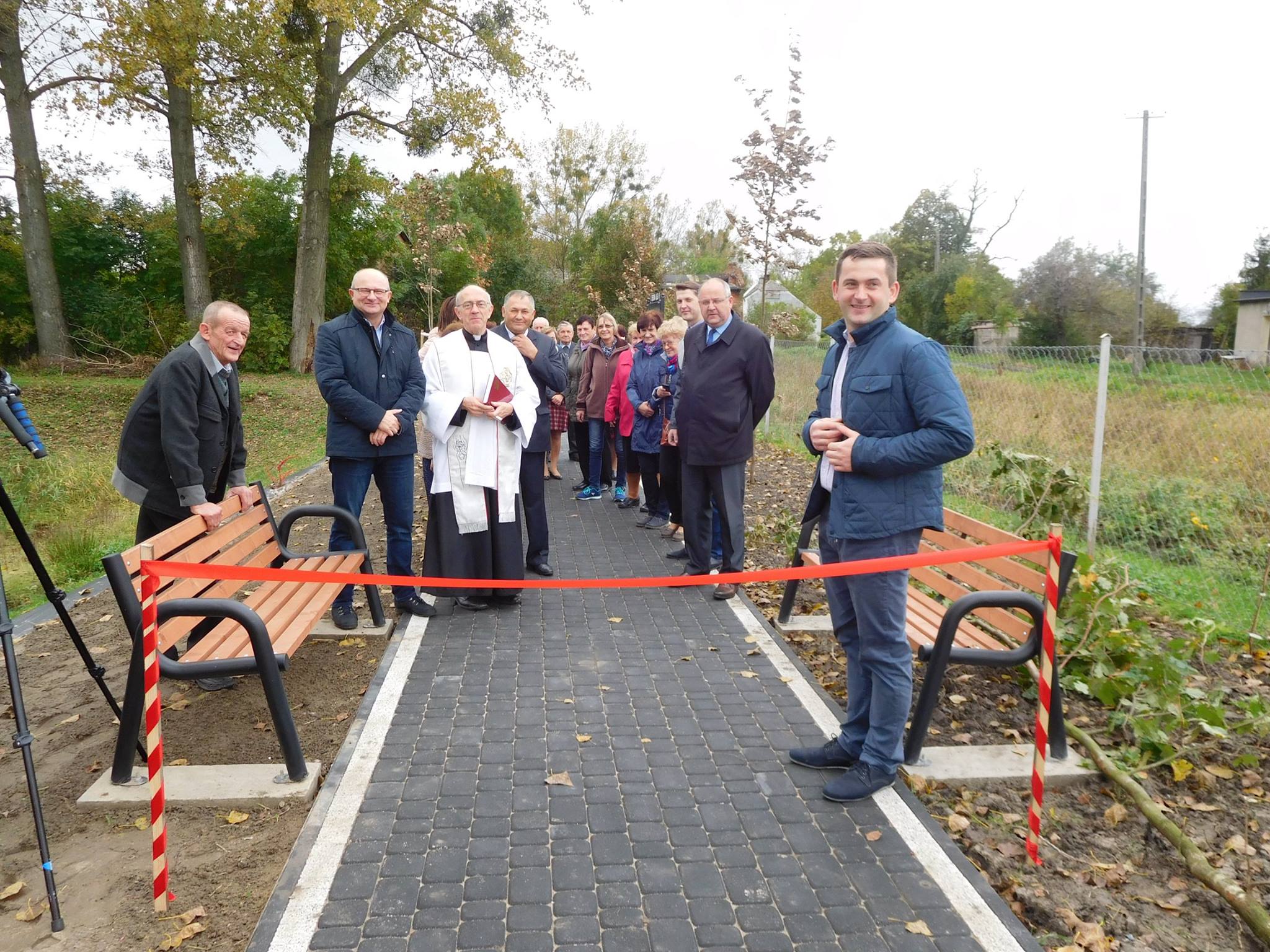 Dębowa Aleja już otwarta!