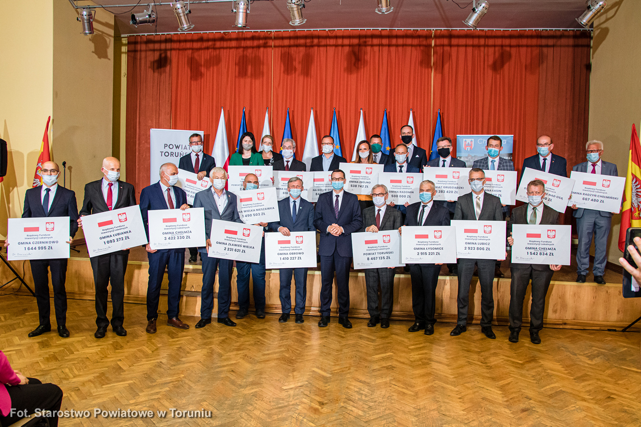 Premier Morawiecki z wizytą w powiecie toruńskim