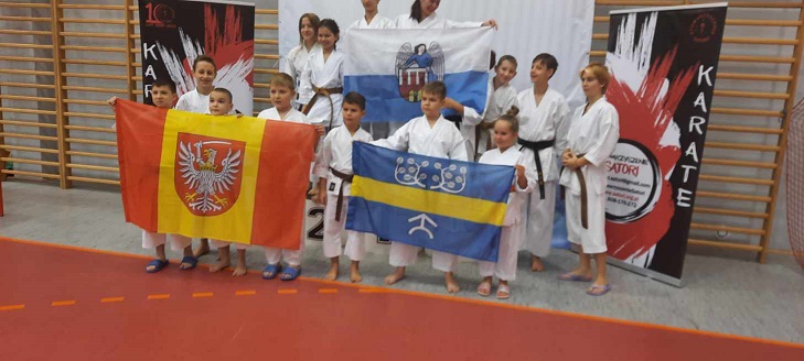 Zawodnicy AKT Budo z Obrowa z medalami!