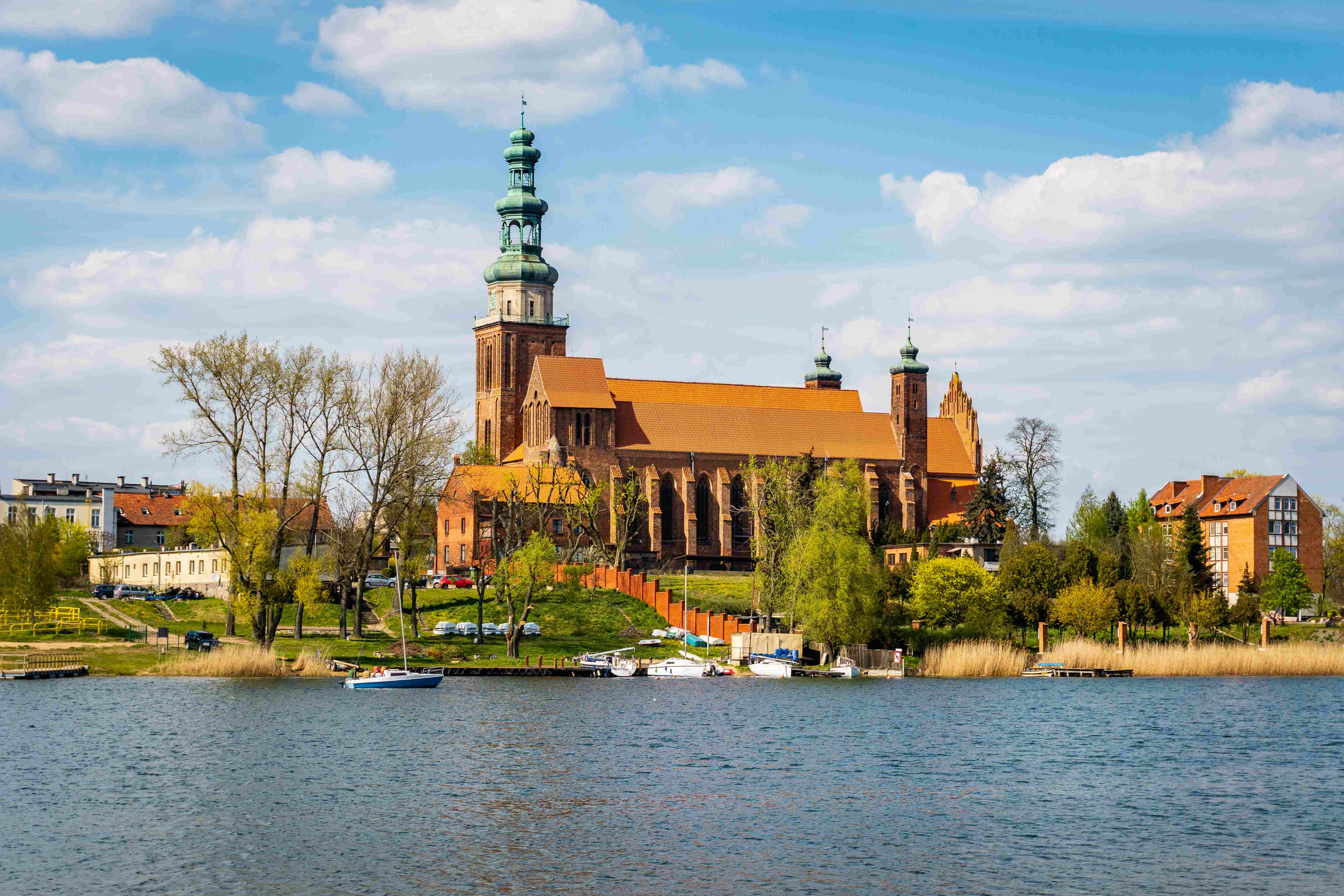 Prace konserwatorskie w kościele w Chełmży i Dobrzejewicach