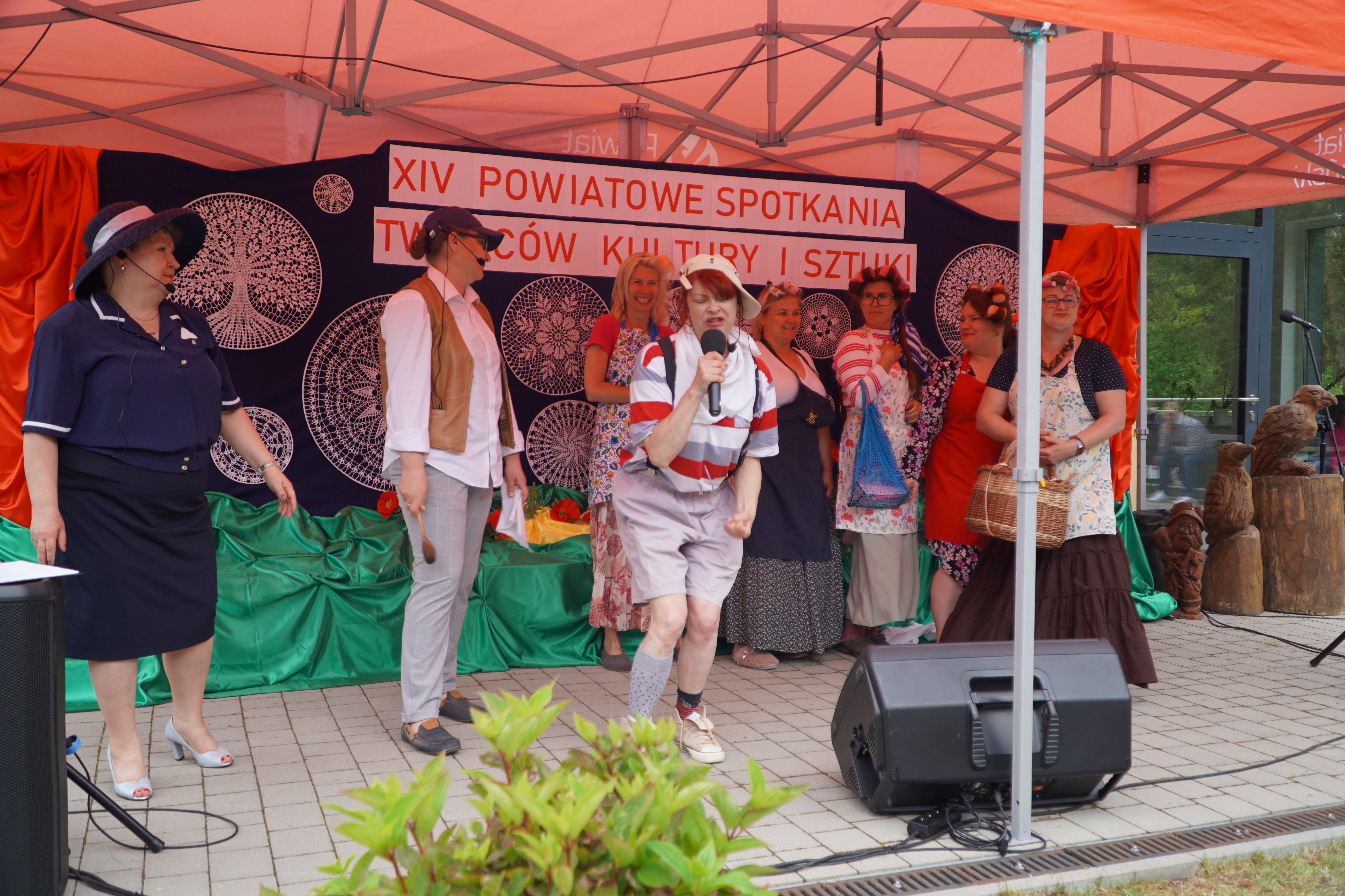 Śpiew, poezja i rękodzieło – ,,XIV Powiatowe Spotkania Twórców Kultury i Sztuki” za nami