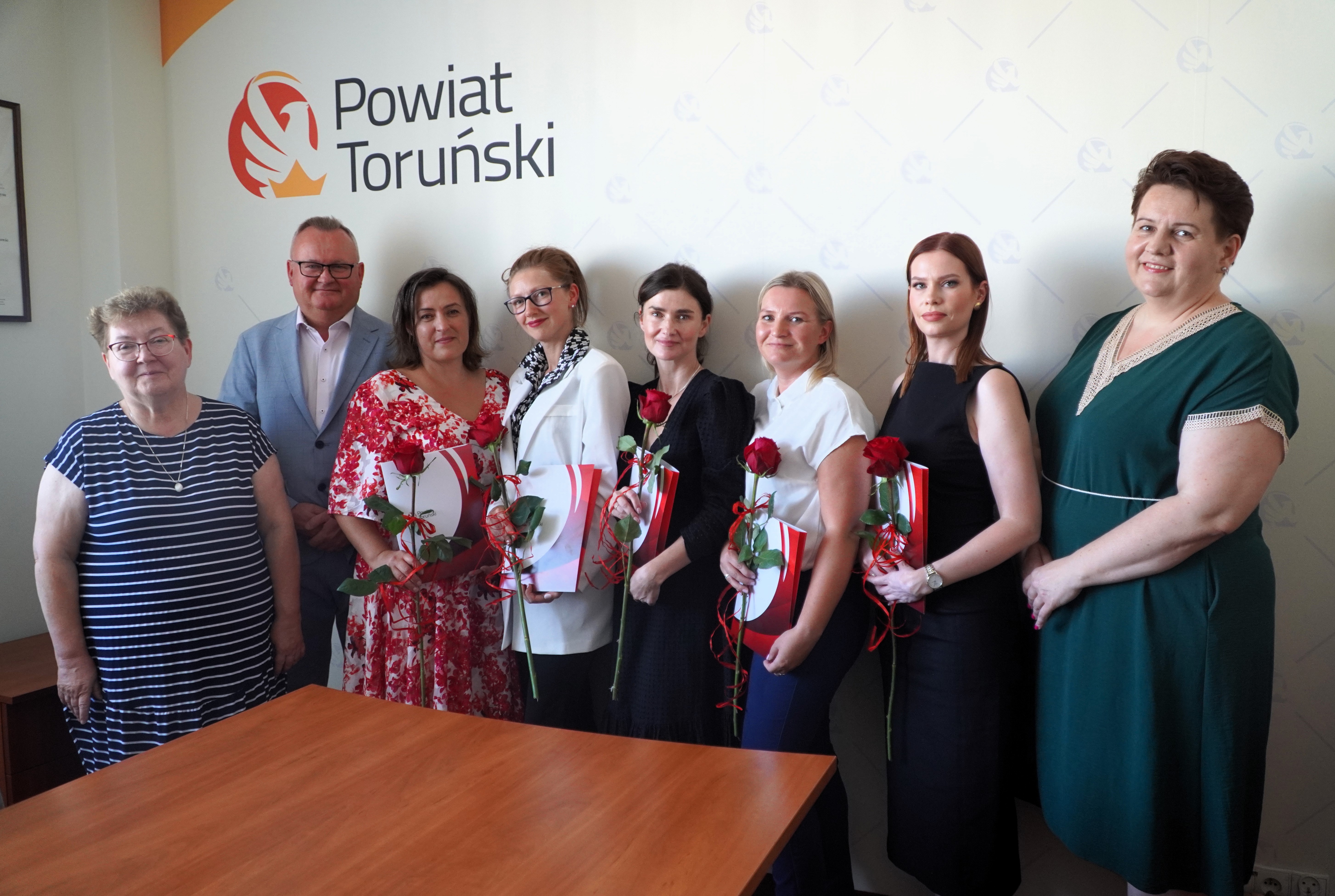 Uroczyste wręczenie aktów mianowania nauczycielom szkół powiatu toruńskiego